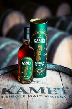 Kamet Single Malt Whisky 46% 0,7l -KISS Verkäufe 22068 kamet single malt whisky 46 0 7l mood 3 ea9a